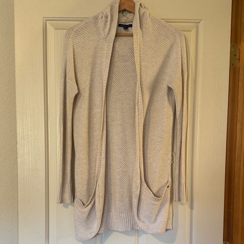 American Eagle Outfitters Women's Beige Cardigan w/ pockets